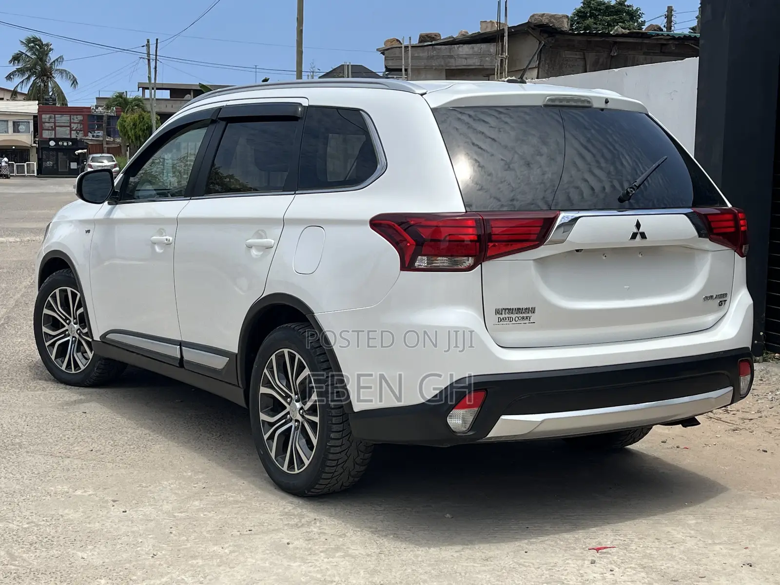 Mitsubishi Outlander GT 4dr SUV AWD (3.0L 6cyl 6A) 2015 White