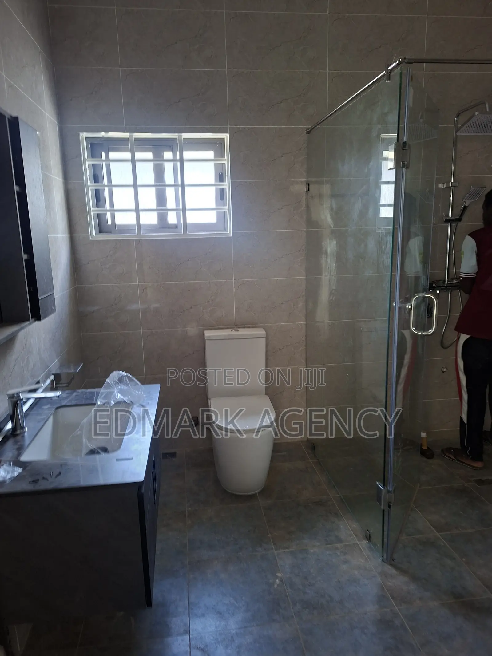 4bdrm House in Kwabenya A Line for sale
