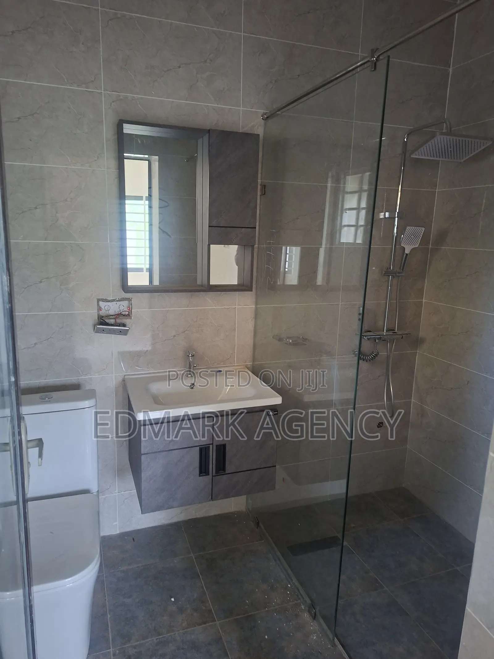 4bdrm House in Kwabenya A Line for sale