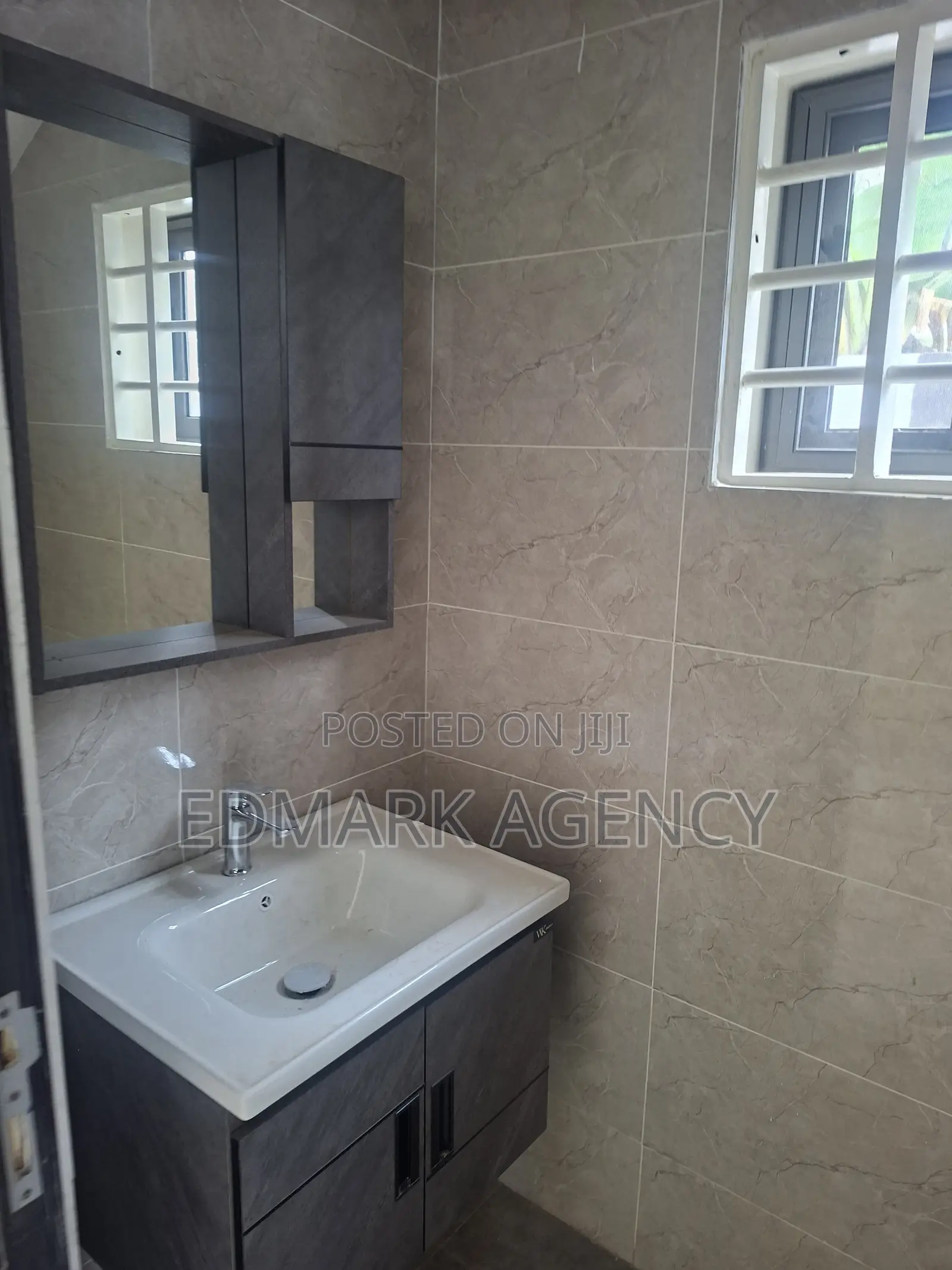 4bdrm House in Kwabenya A Line for sale