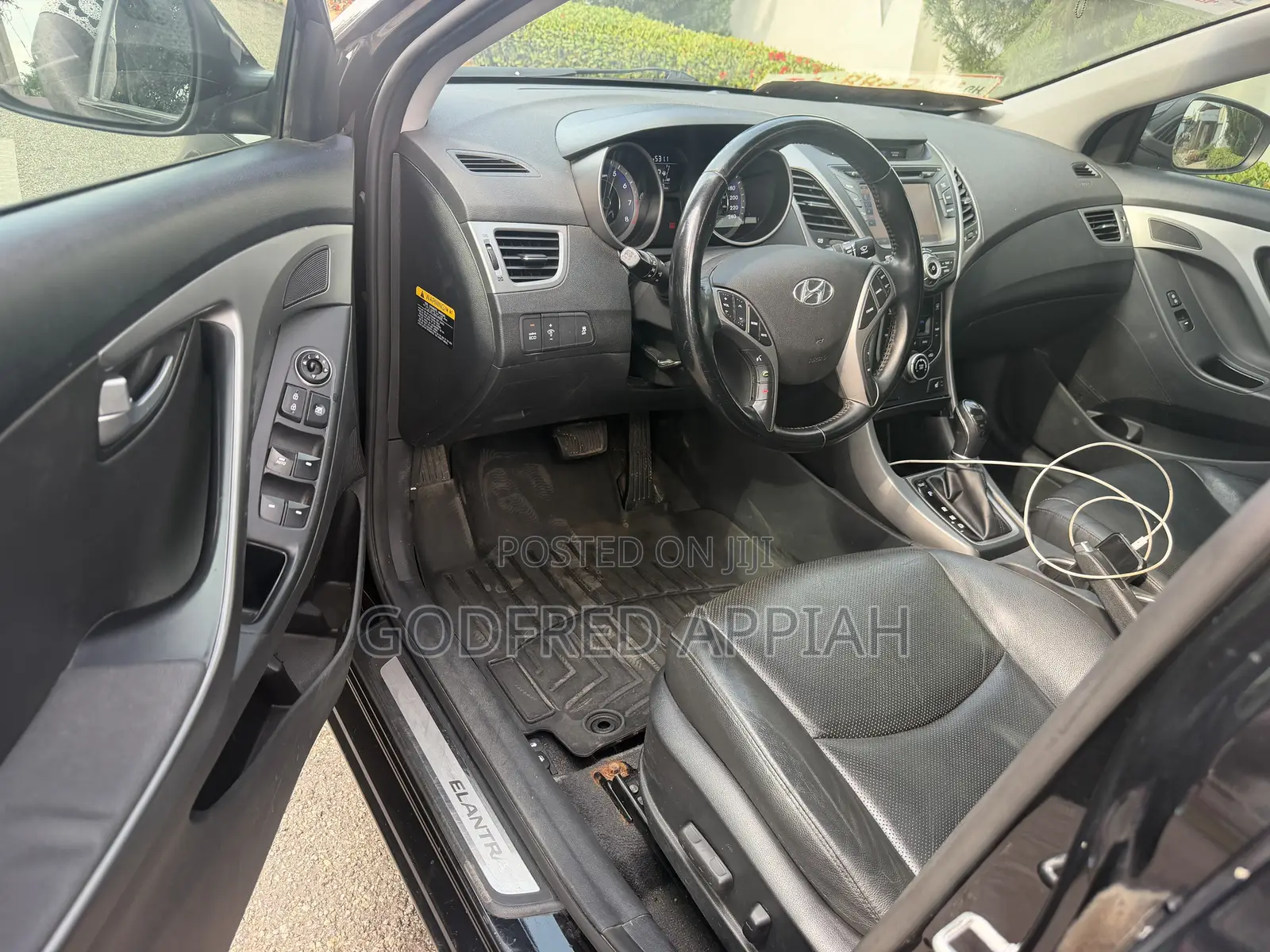 Hyundai Elantra Limited Sedan FWD (1.8L 4cyl 6A) 2016 Black