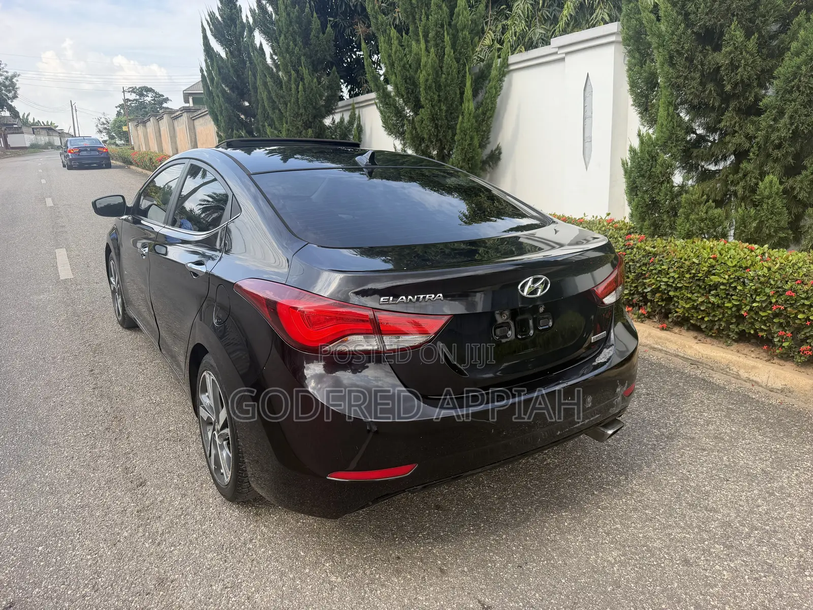Hyundai Elantra Limited Sedan FWD (1.8L 4cyl 6A) 2016 Black