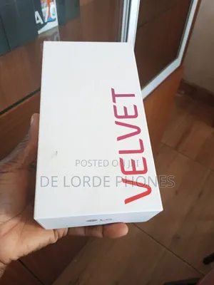 New LG Velvet 128 GB Black