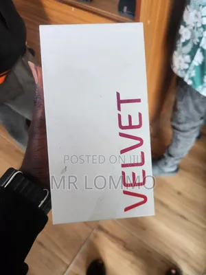 New LG Velvet 128 GB Black