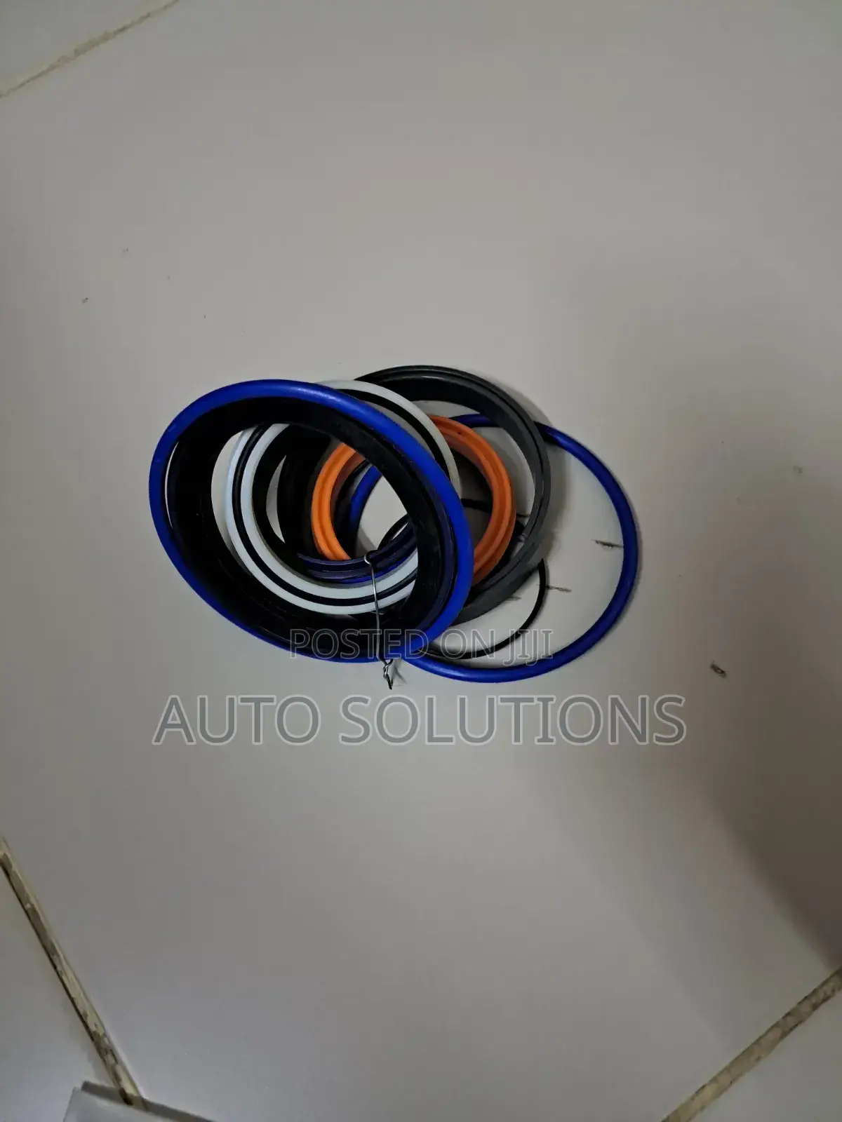 All Kinds of JCB Jacks Seals and Parts Available