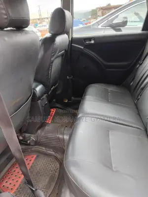 Toyota Matrix 2010 Gray
