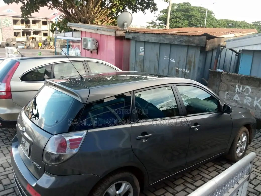 Toyota Matrix 2010 Gray