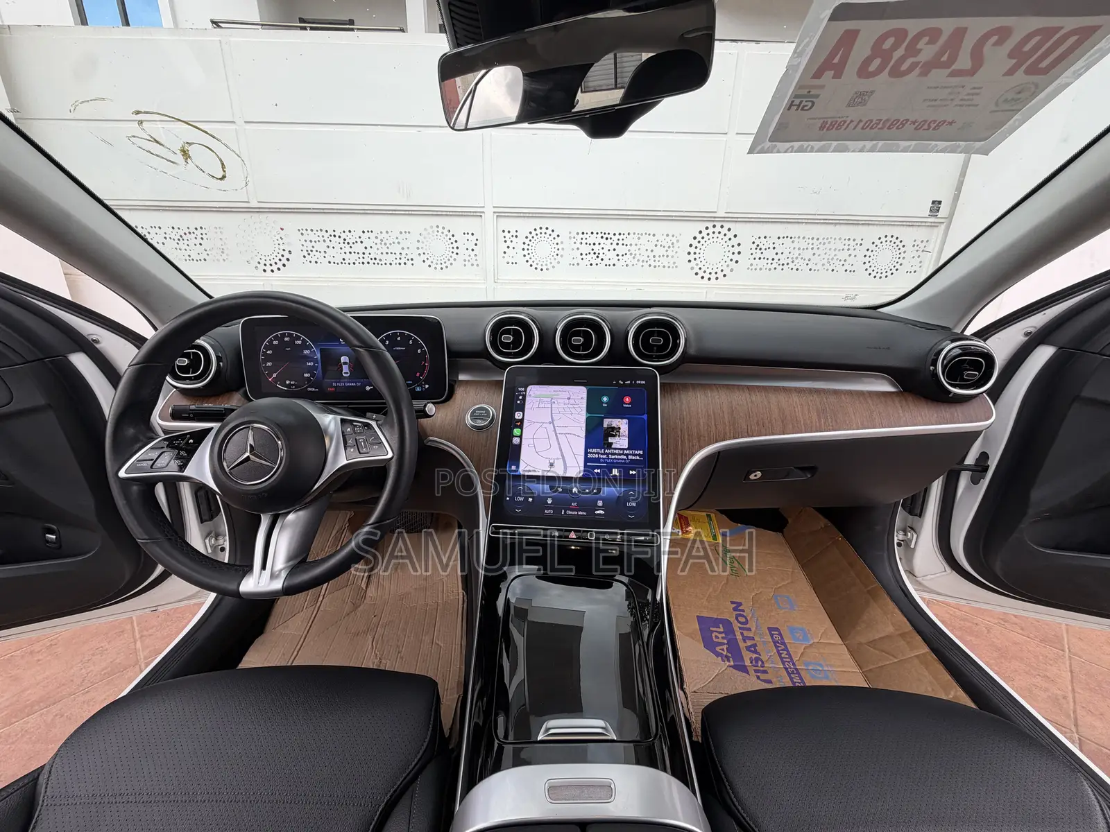 Mercedes-Benz C300 2022 White