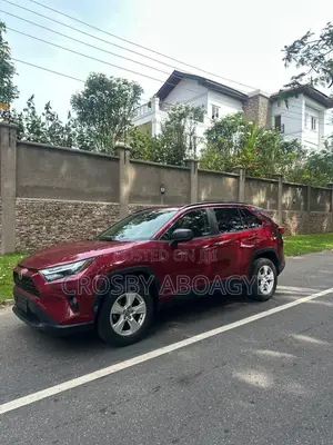 Toyota RAV4 XLE FWD 2020 Red