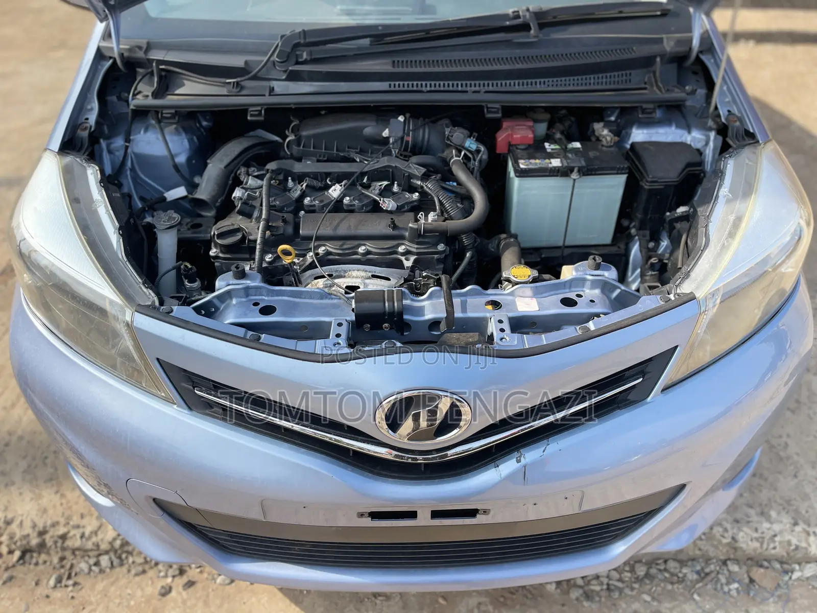 Toyota Vitz 1.3 AWD 5dr 2012 Blue