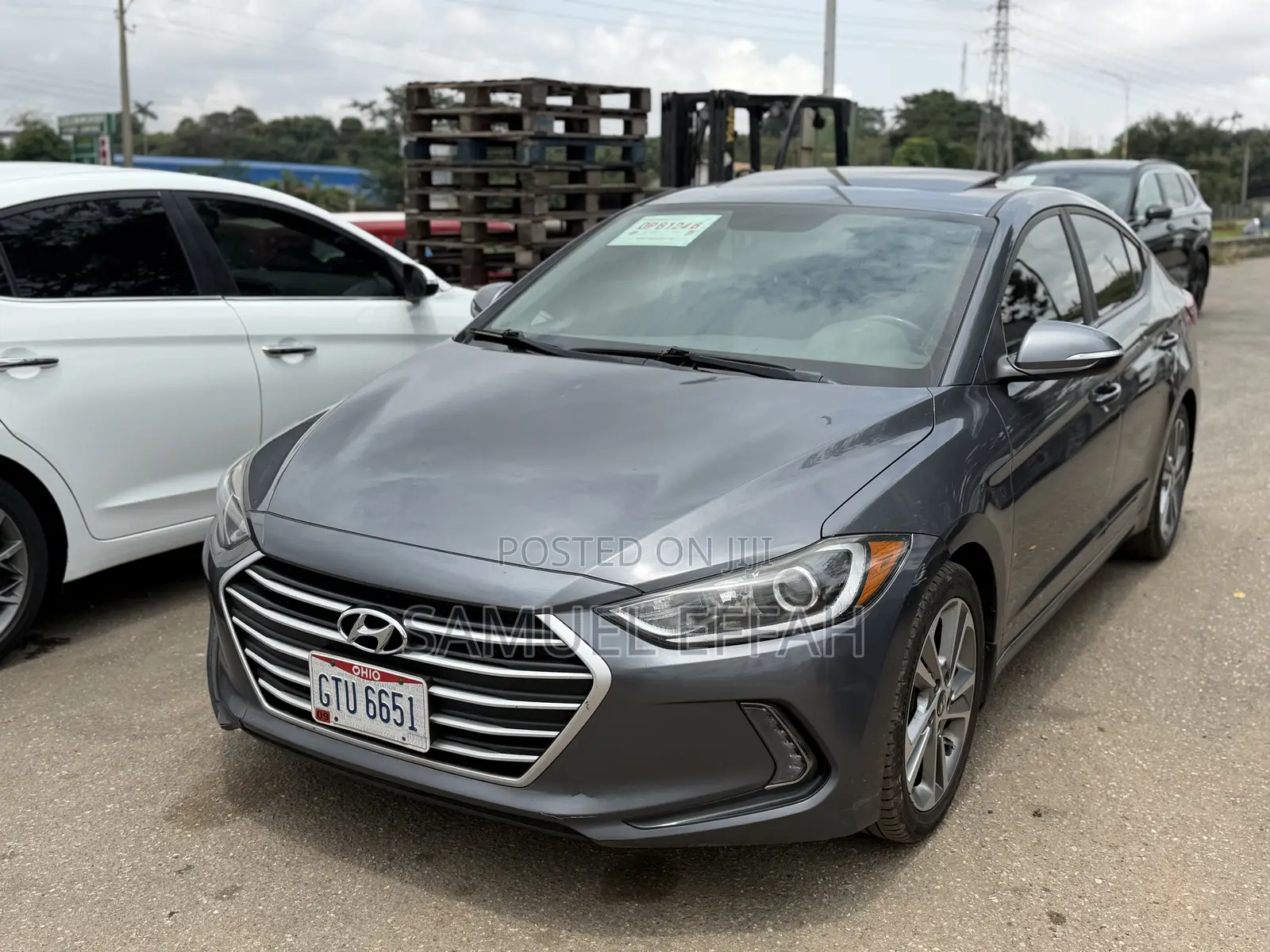 Hyundai Elantra Limited Sedan FWD (2.0L 4cyl 6A) 2017 Gray