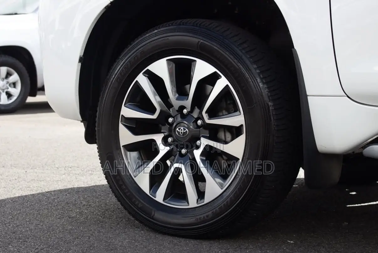 Toyota Land Cruiser Prado/ Hilux / Fortuner Rim 17