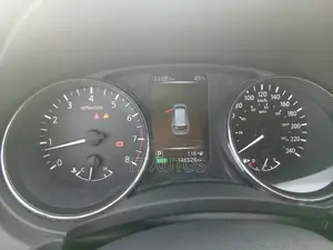 Nissan Rogue SV AWD 2016 Silver
