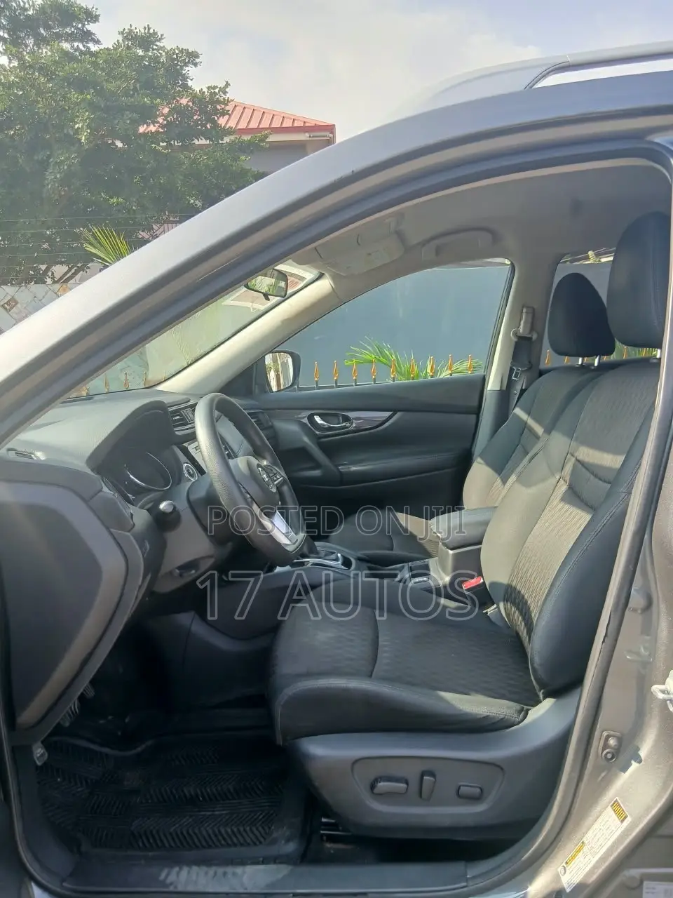 Nissan Rogue SV AWD 2016 Silver