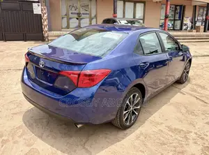 Toyota Corolla SE Special Edition 4dr Sedan (1.8L 4cyl CVT) 2017 Blue