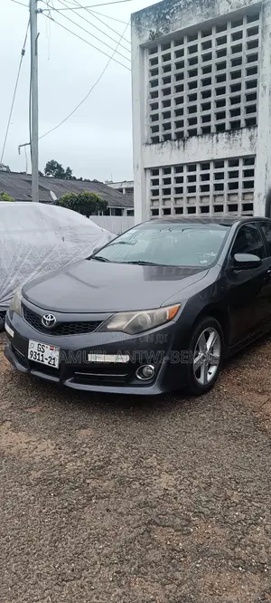 Toyota Camry 2014 Gray