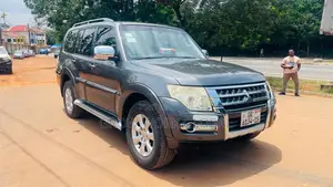 Mitsubishi Pajero V80 3.5 V6 GL/GLS 2015 Gray