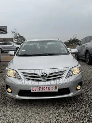 Toyota Corolla LE 4dr Sedan (1.8L 4cyl 4A) 2012 Silver