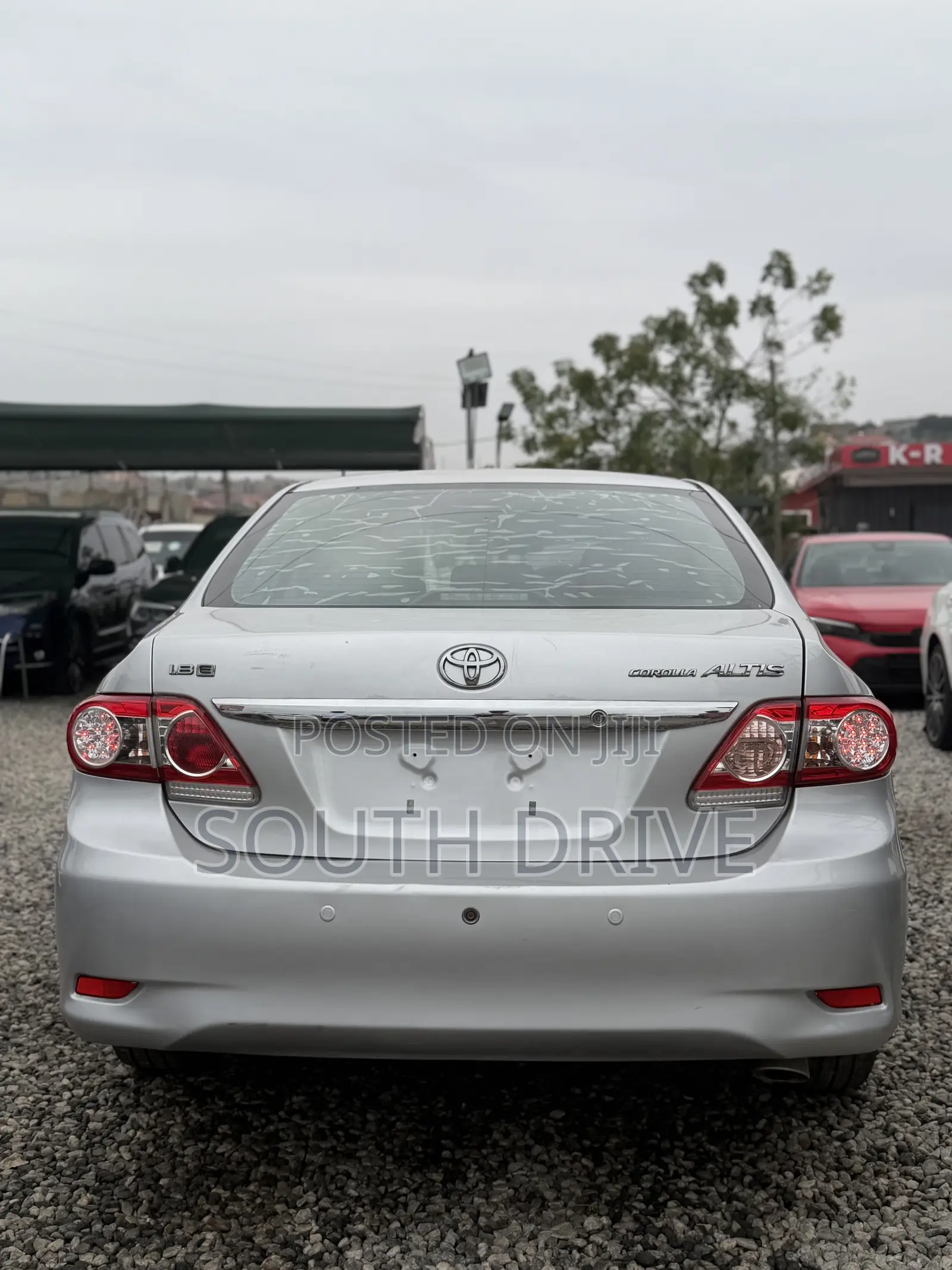 Toyota Corolla LE 4dr Sedan (1.8L 4cyl 4A) 2012 Silver