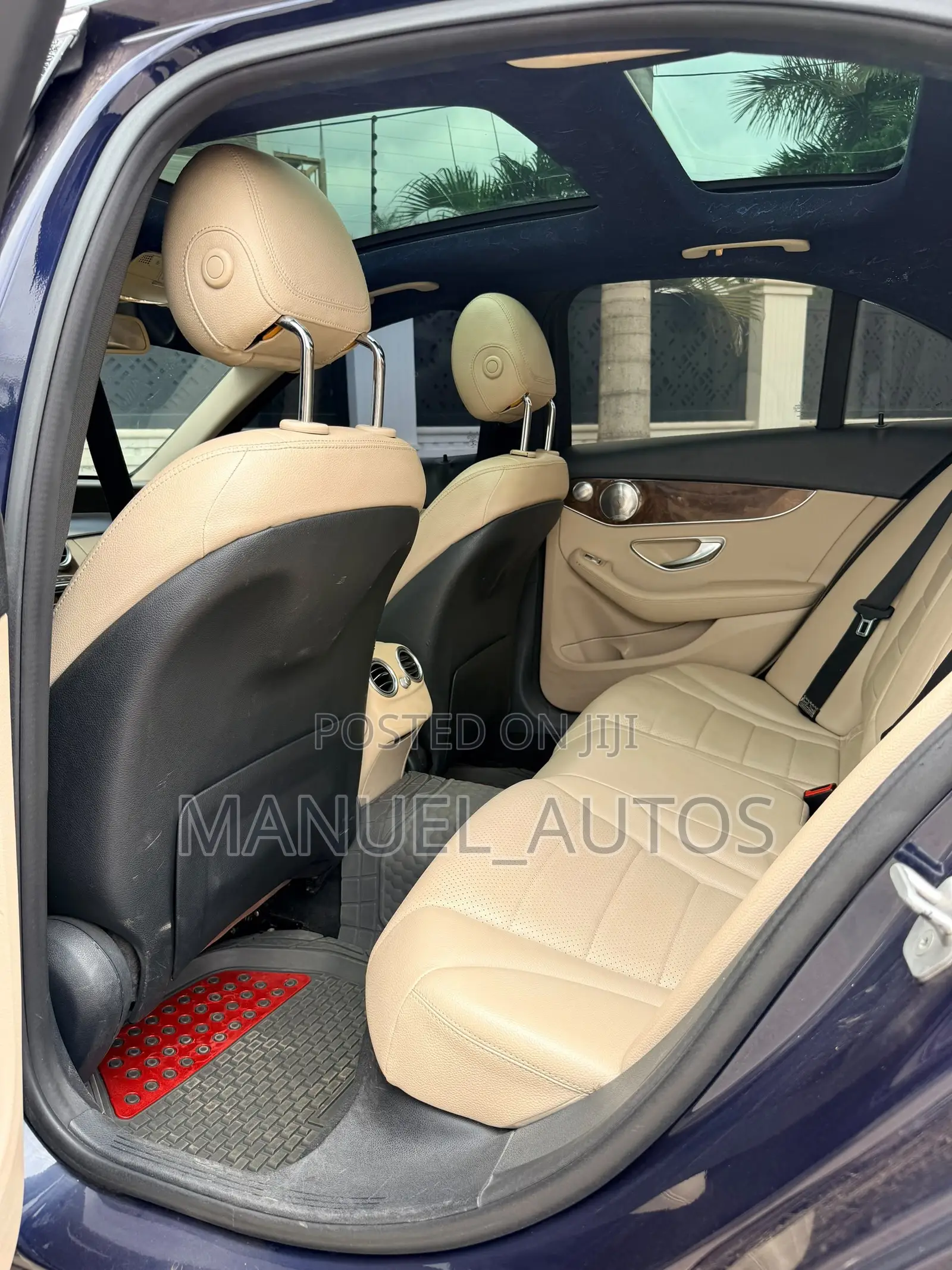 Mercedes-Benz C300 Luxury Sedan RWD (2.0L 4cyl 7A) 2016