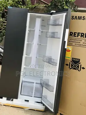 Samsung 583Ltrs Side by Side Refrigerator Smartthings App Support