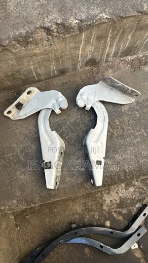 Outlander 2013,2014,2015,2016,2017,2018,2019,2020,2021 Bonnet Hinges