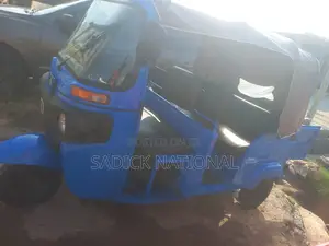 Bajaj RE 2024 Blue