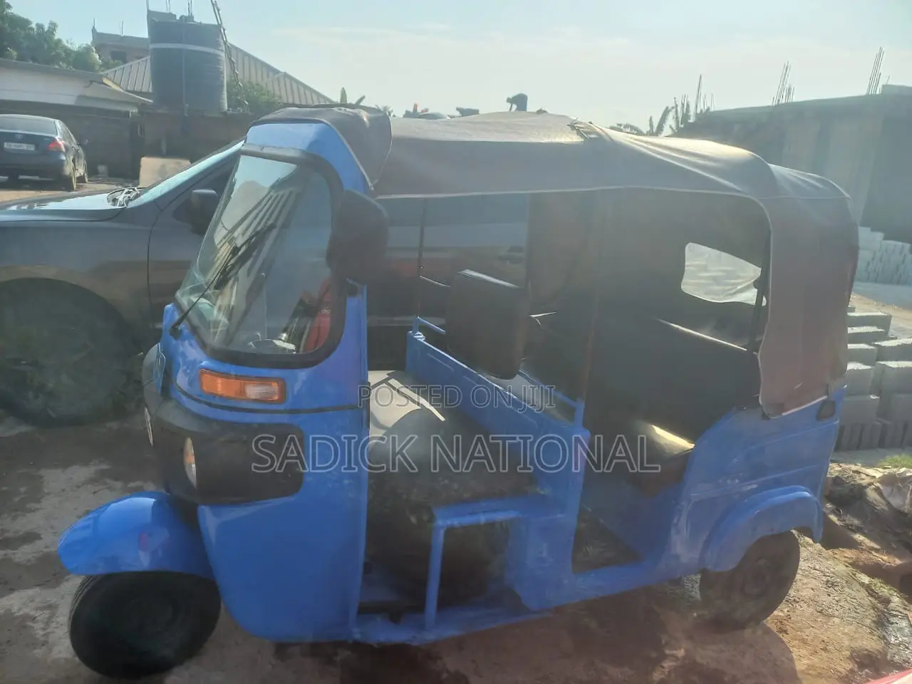 Bajaj RE 2024 Blue
