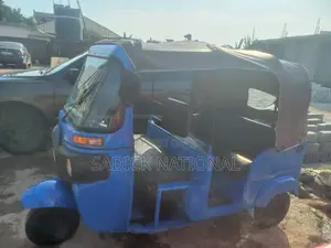 Bajaj RE 2024 Blue