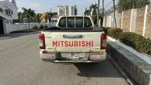 Mitsubishi L200 2022 White
