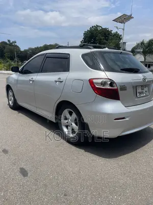Toyota Matrix 2010 Silver