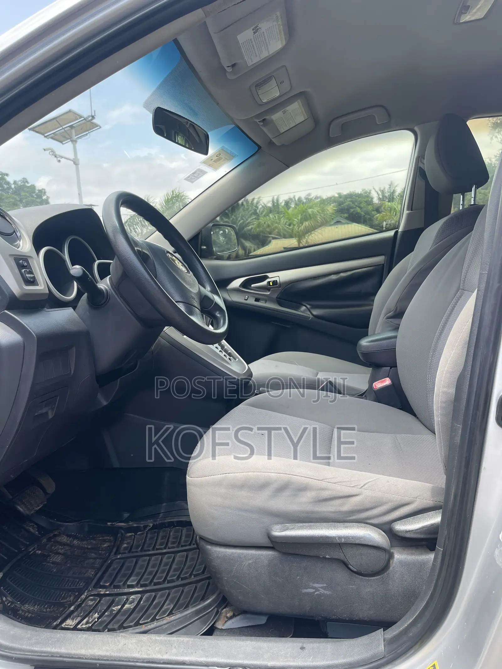 Toyota Matrix 2010 Silver