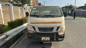 Nissan Caravan (Urvan) 2019 White