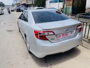 Toyota Camry SE 4dr Sedan (2.5L 4cyl 6A) 2014 Silver
