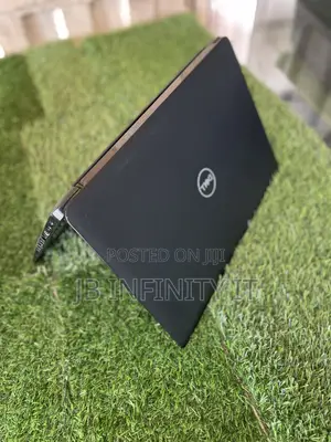 Laptop Dell Latitude 3500 8GB Intel Core i7 SSD 256GB
