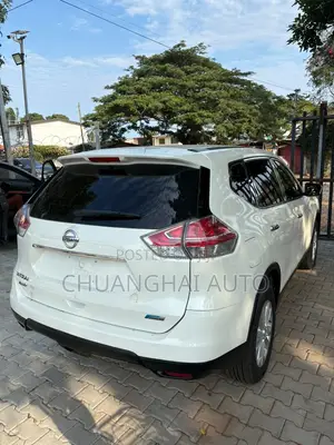 Nissan X-Trail 2.0 Petrol AWD 2016 White