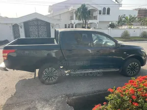 Mitsubishi L200 2016 Black