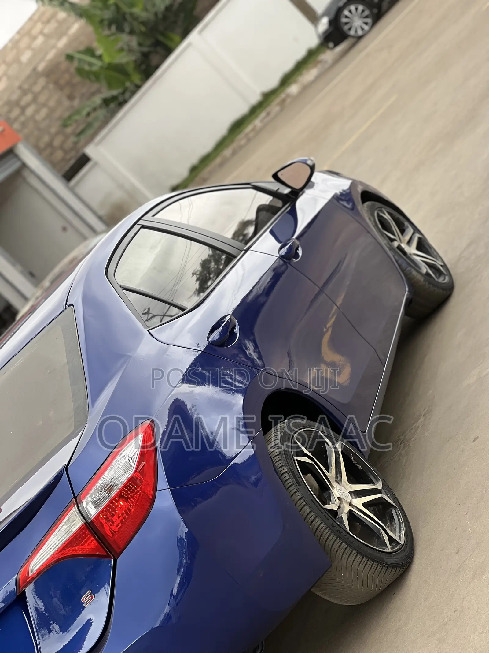 Toyota Corolla 2016 Blue