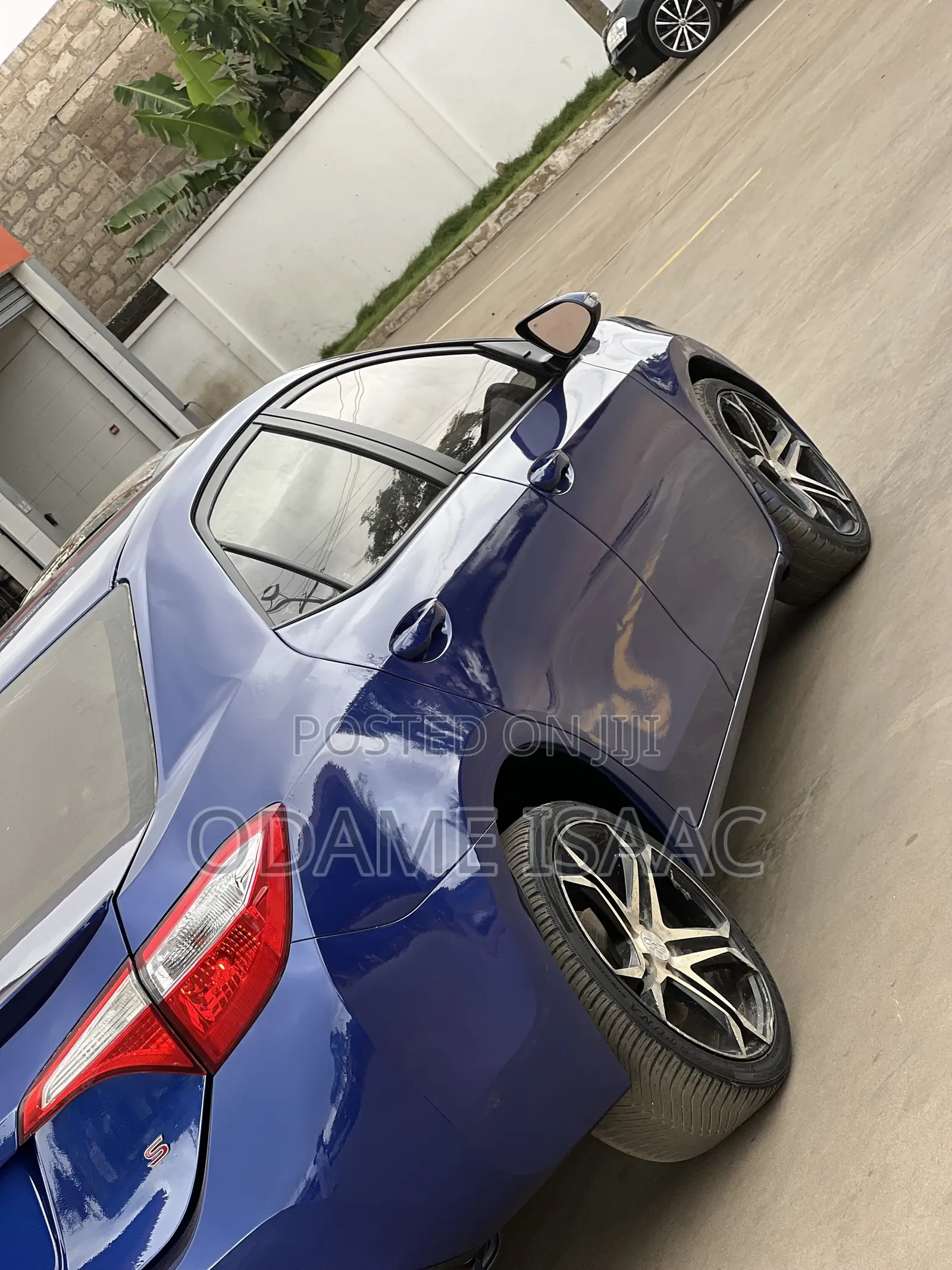 Toyota Corolla 2016 Blue