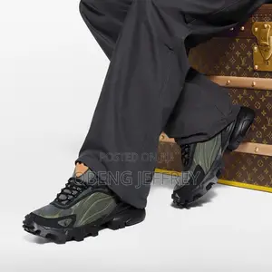 Original Louis Vuitton LV Summit Khaki Green