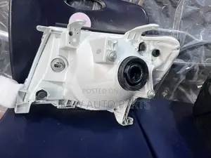 2005,2006,2007,2008,2009,2010 Headlight for Toyota Tundra