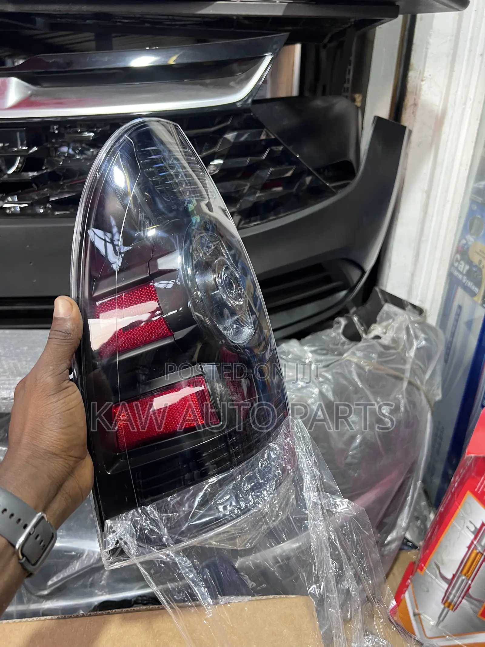 2005,2006,2007,2008,2009,2010 Taillight for Toyota Tundra
