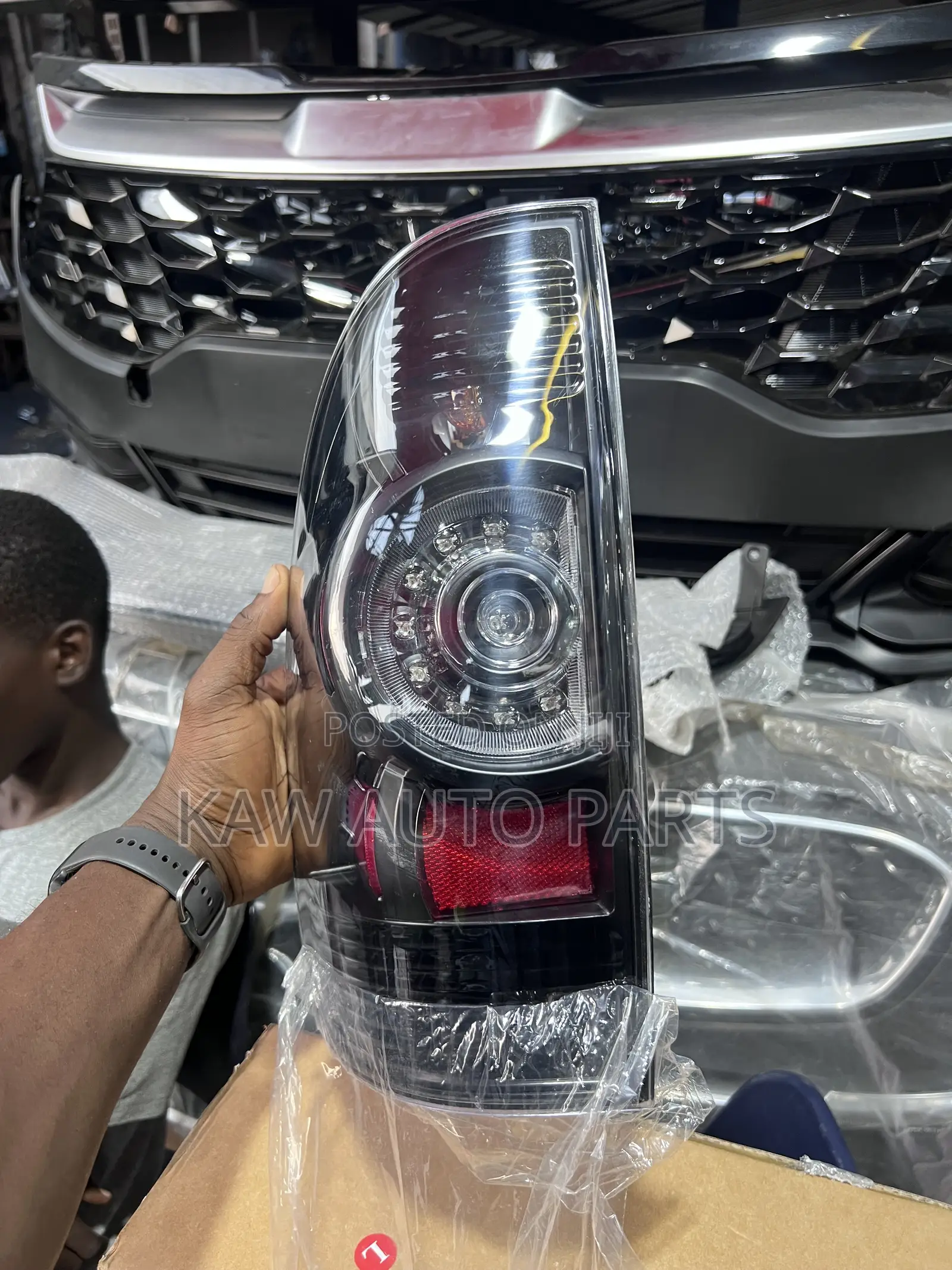 2005,2006,2007,2008,2009,2010 Taillight for Toyota Tundra