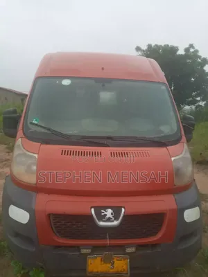 Peugeot Boxer 2012 Red