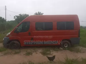 Peugeot Boxer 2012 Red