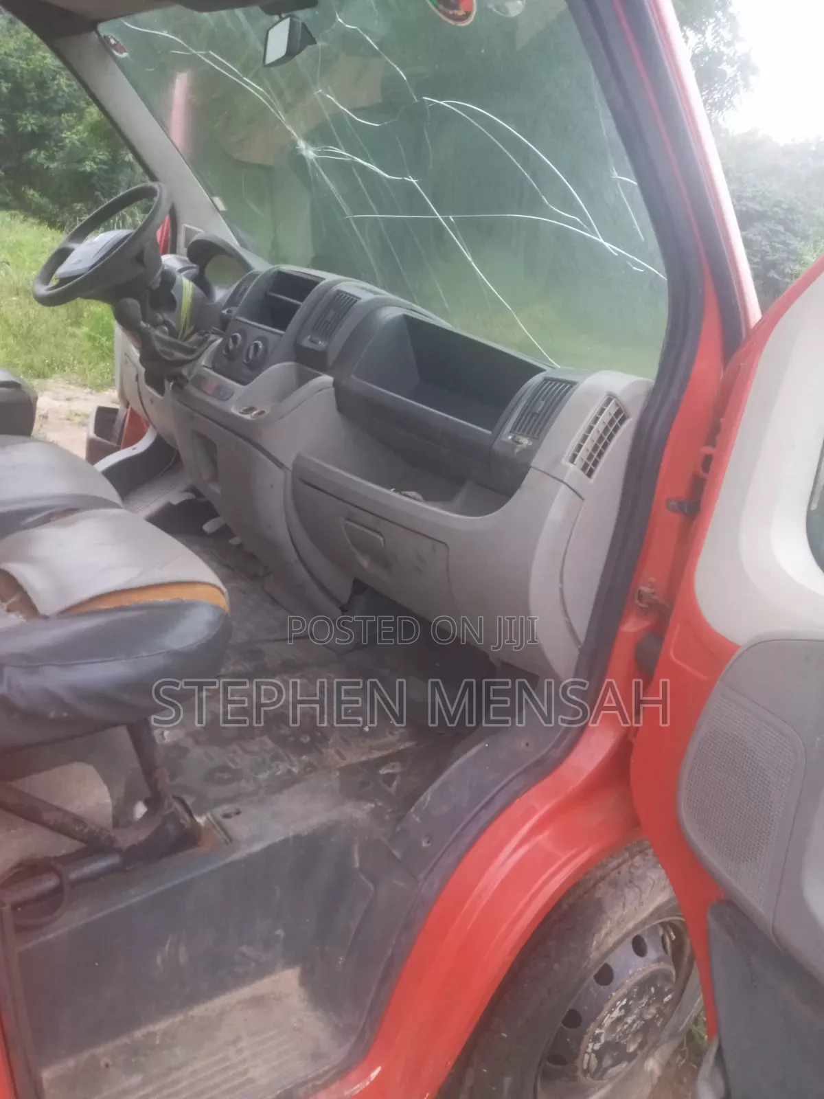 Peugeot Boxer 2012 Red