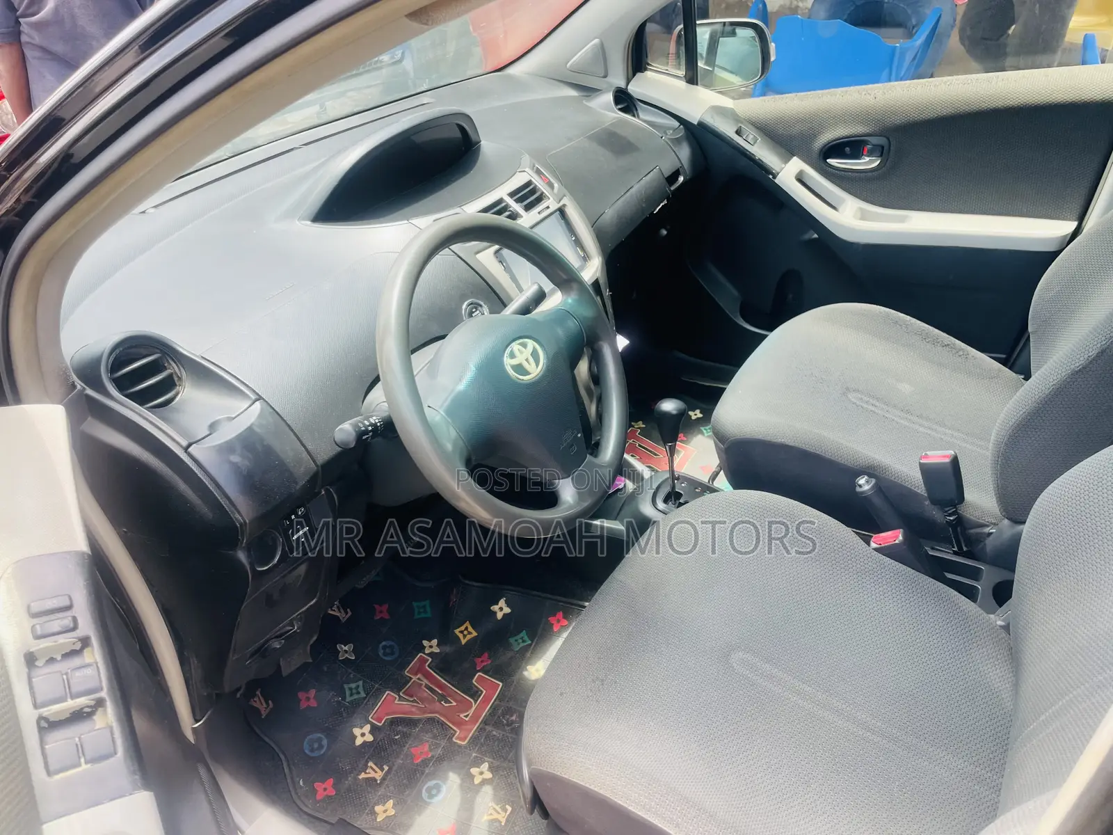 Toyota Vitz 1.3 AWD 5dr 2010 Blue