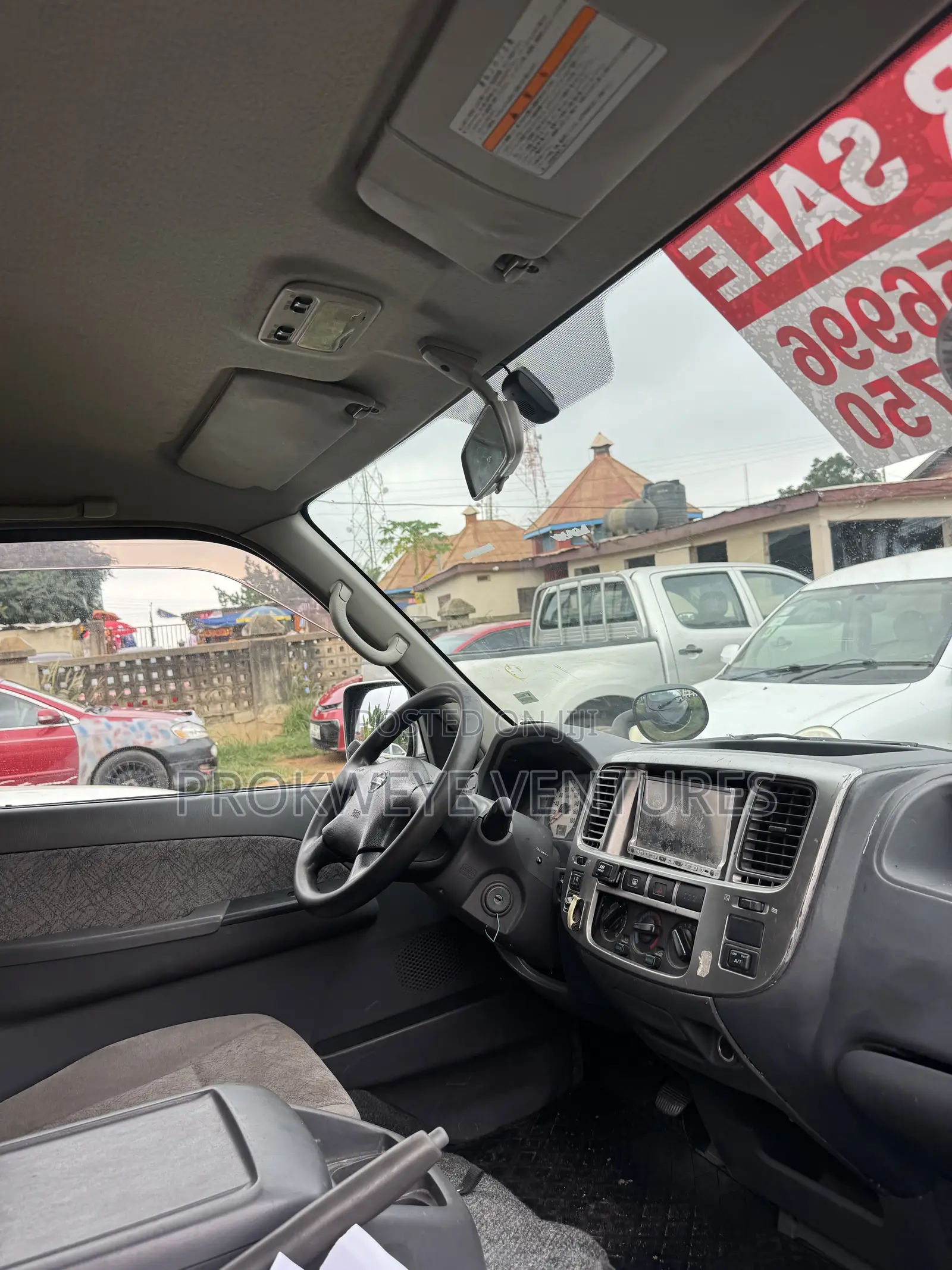 Nissan Caravan (Urvan) 2008 Black
