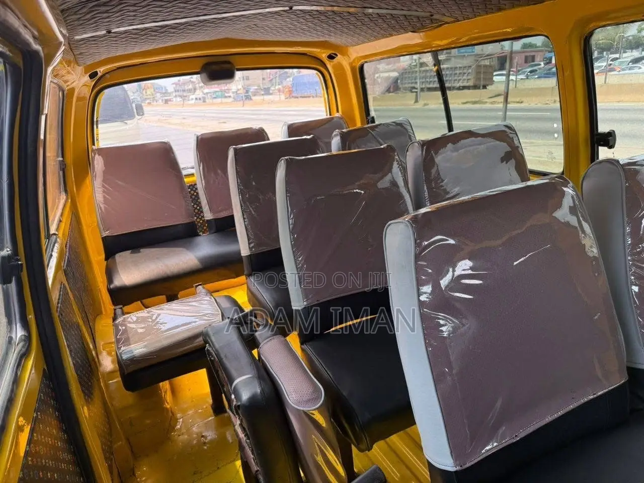 Toyota HiAce 2007 Yellow