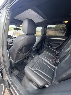 Audi Q5 2.0T Premium AWD quattro 2017 Gray